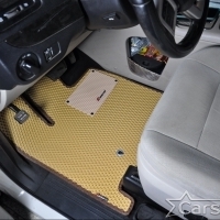Автомобильные коврики EVA на Chrysler Grand Voyager V (2008->) 2 ряд: кресла 1+1 не убираются в пол